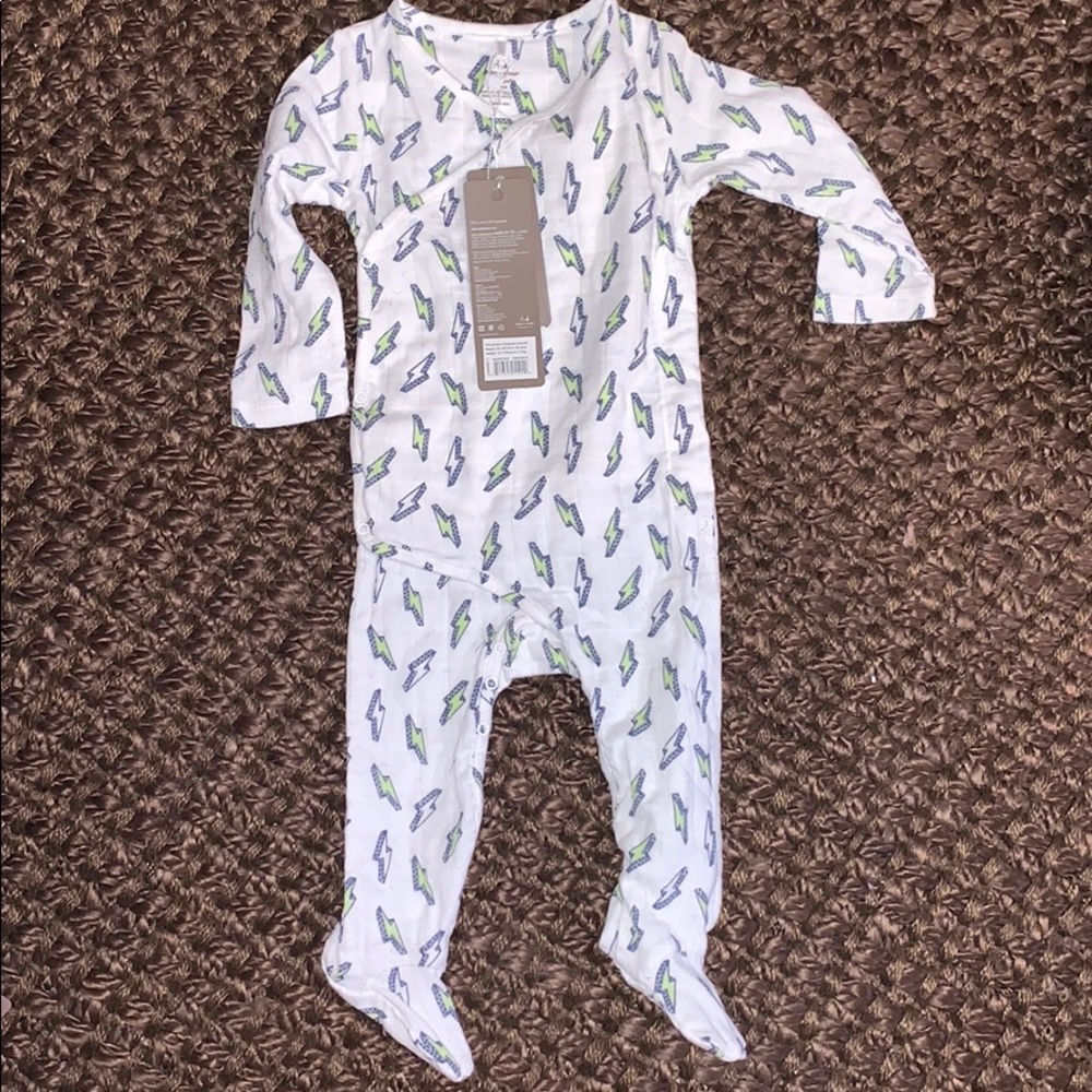 Aden + Anais long sleeve body suit